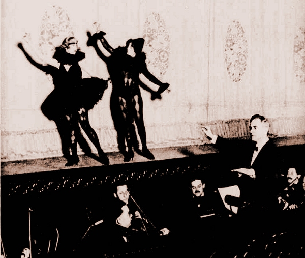 max hoffmann conducting the orchestra 1917